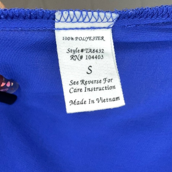 Blouses/flannels/button downs-2 for $20 or 3 for $30 (Mix & Match) - Picture 5 of 6